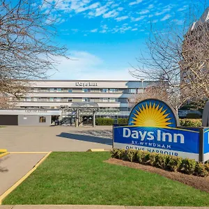 Days By Wyndham On The Harbour 3*, Victoria Kanada